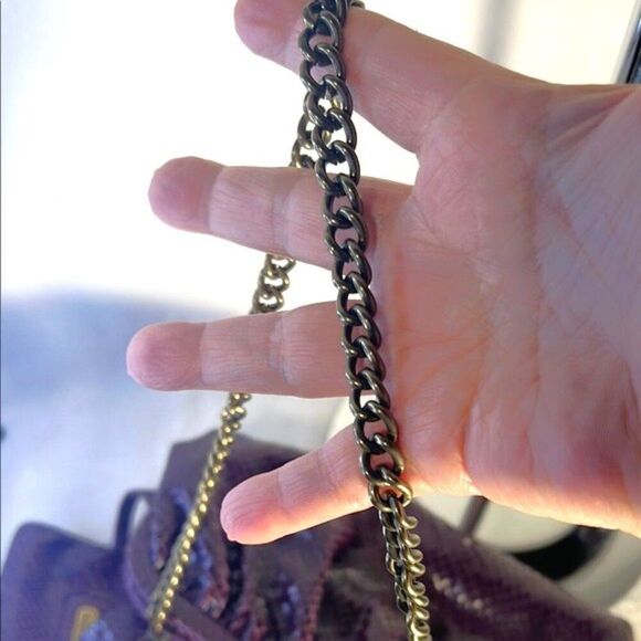 Isabella Fiore Monty Python Plum Clutch with Elegant Design - Picture 8 of 11